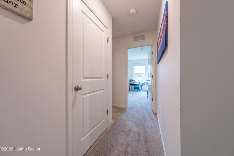 Listing Image 45