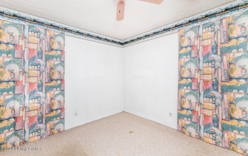 Listing Image 29