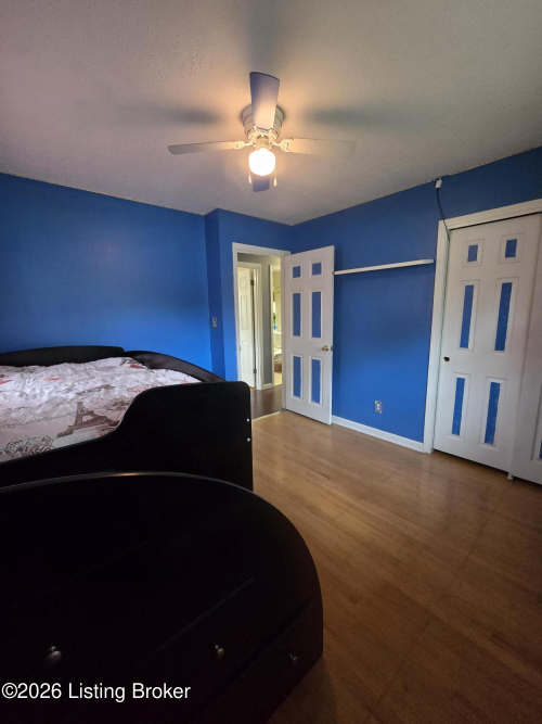 Listing Image 16