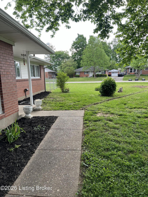 Listing Image 17