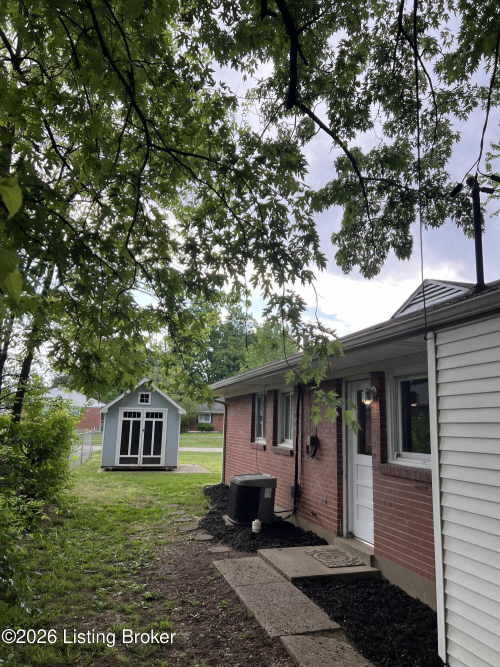 Listing Image 20