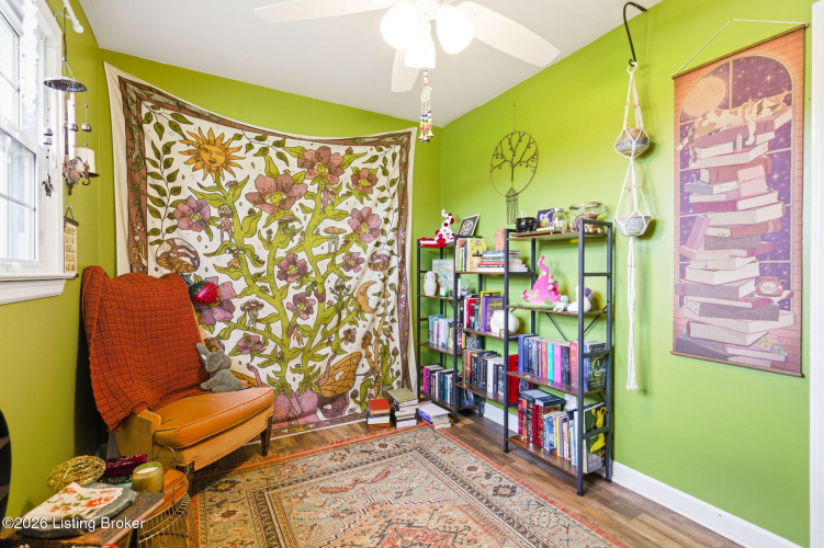 Listing Image 14