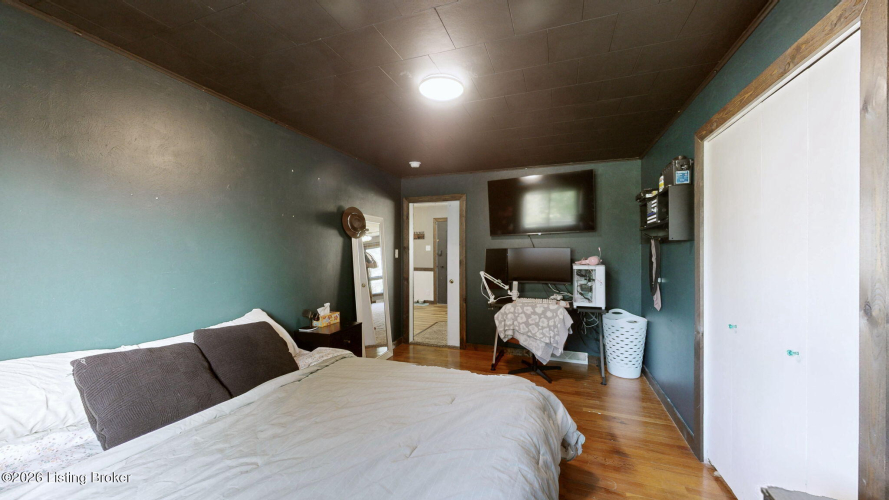 Listing Image 14