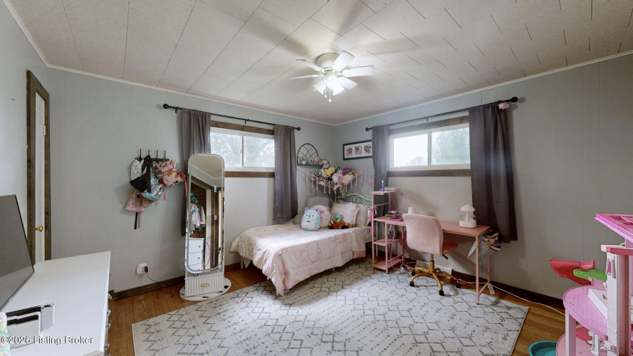 Listing Image 18