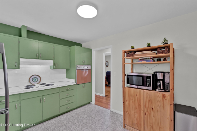 Listing Image 13
