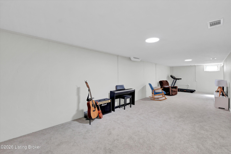 Listing Image 30