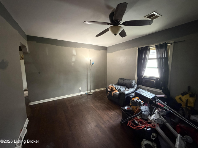 Listing Image 16