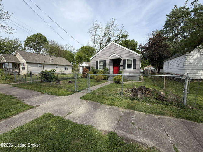 Listing Image 4