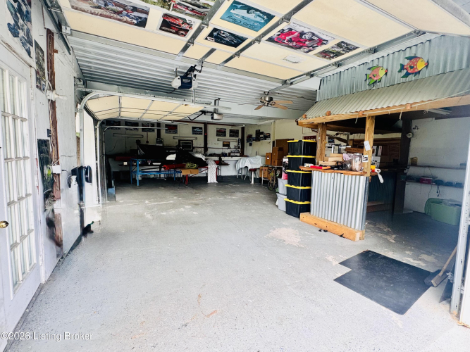 Listing Image 41