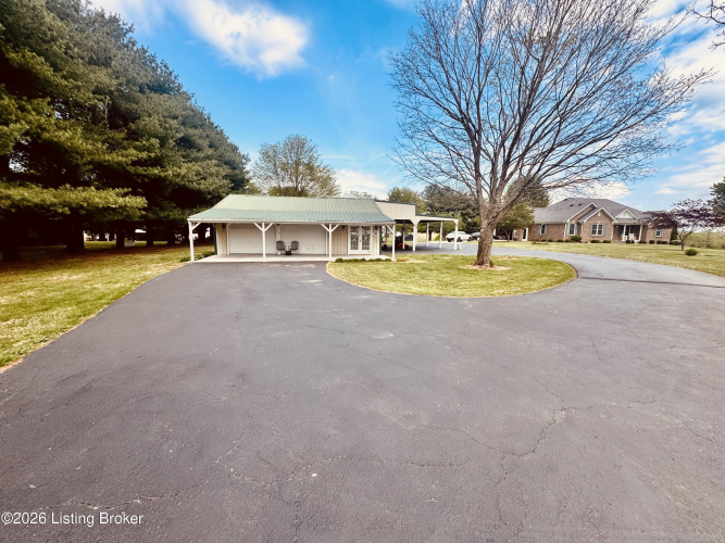Listing Image 44