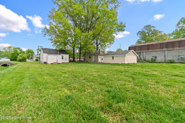 Listing Image 12