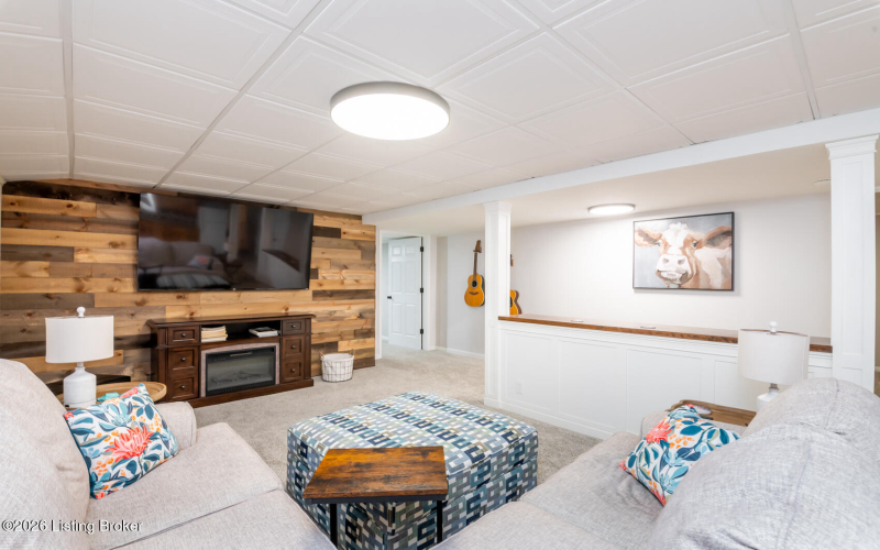 Listing Image 86