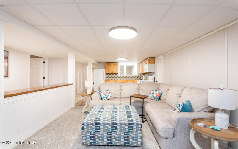 Listing Image 90