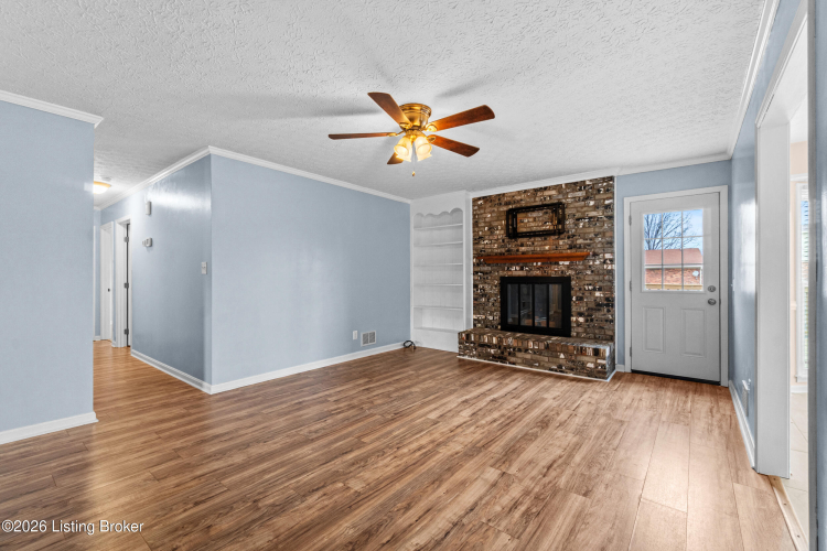 Listing Image 17