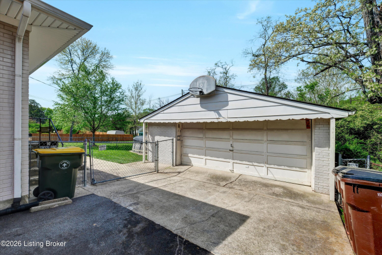 Listing Image 53