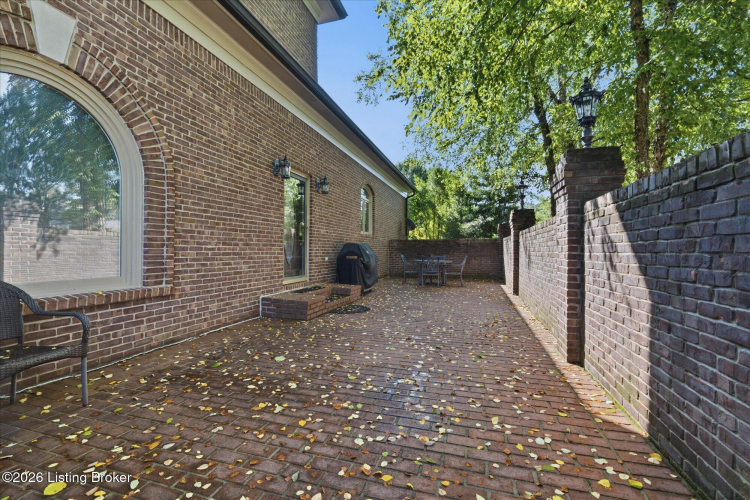 Listing Image 30