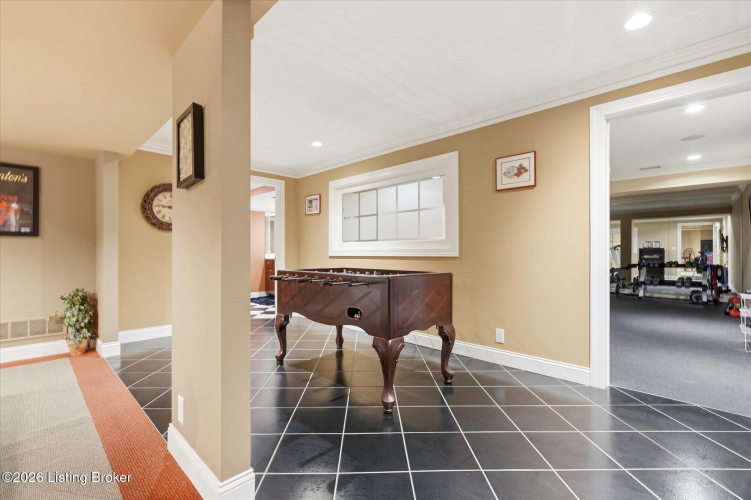 Listing Image 100