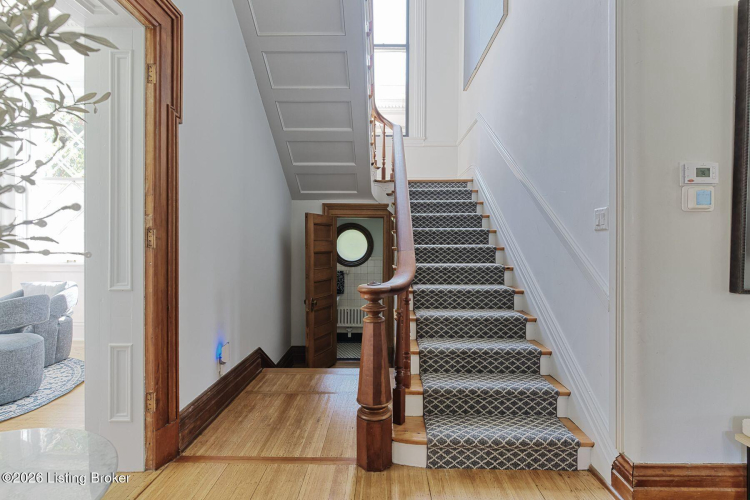 Listing Image 33