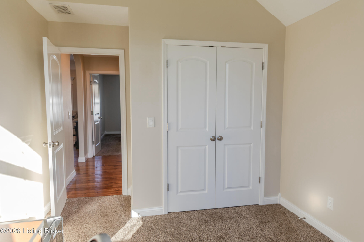 Listing Image 28