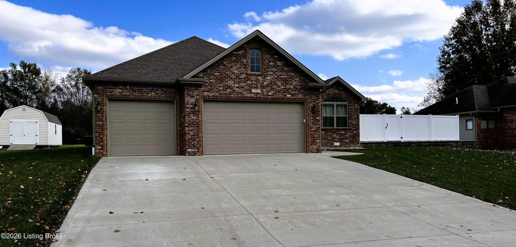 Listing Image 64