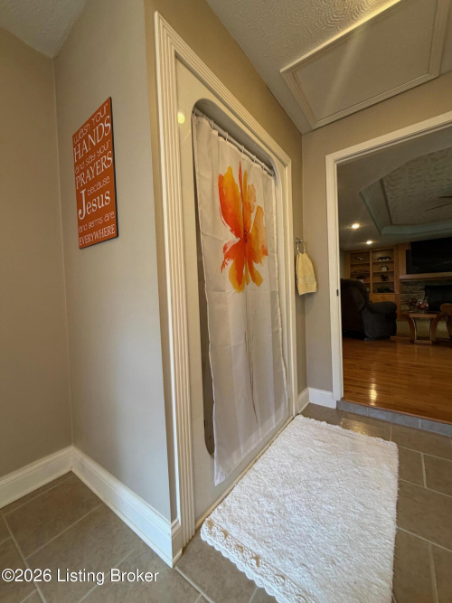 Listing Image 65
