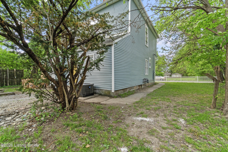Listing Image 26