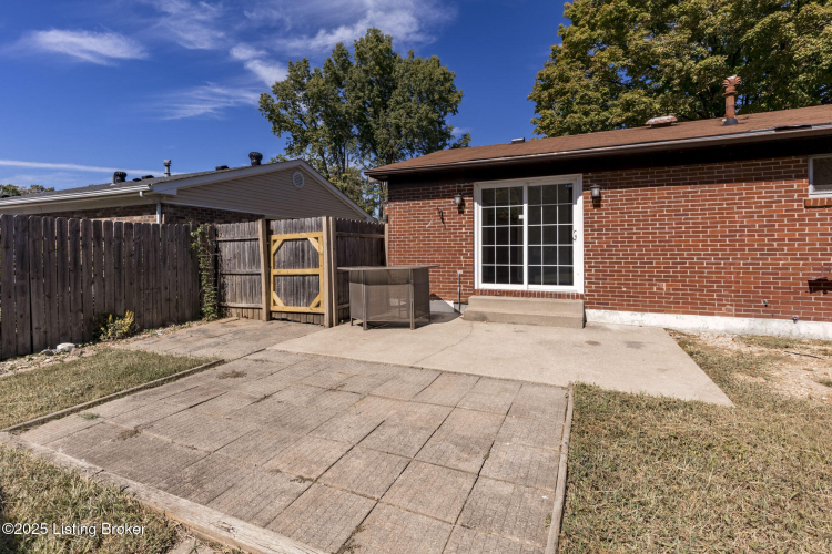 Listing Image 20