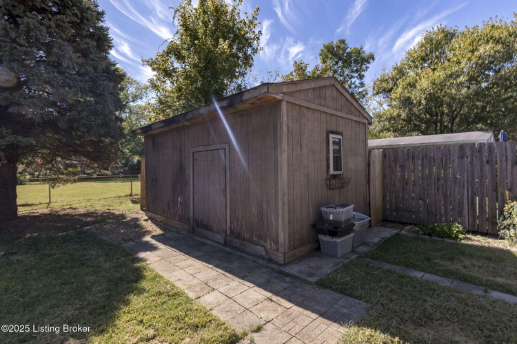 Listing Image 21