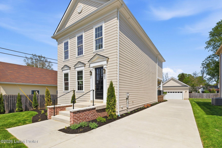 Listing Image 3