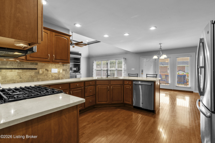 Listing Image 22