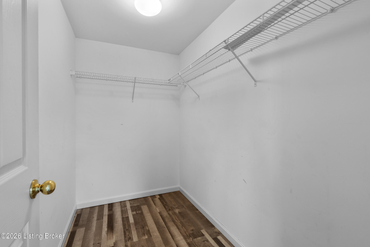 Listing Image 51