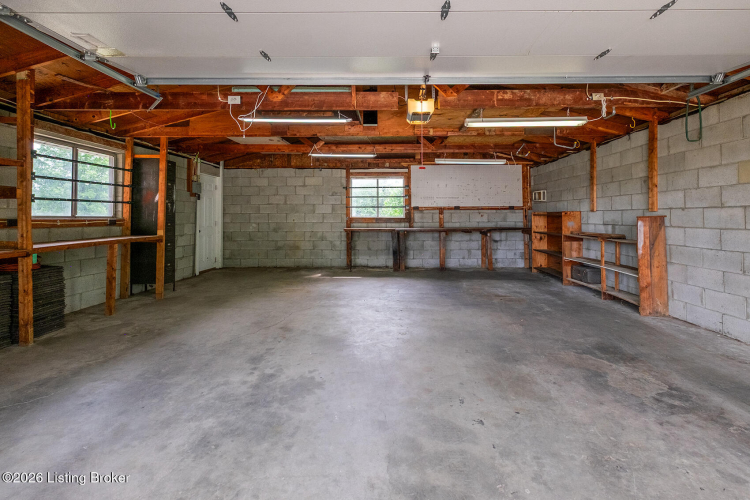 Listing Image 42