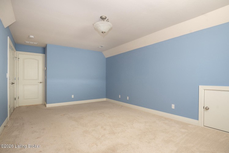 Listing Image 38