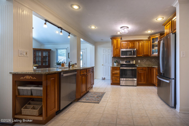 Listing Image 15