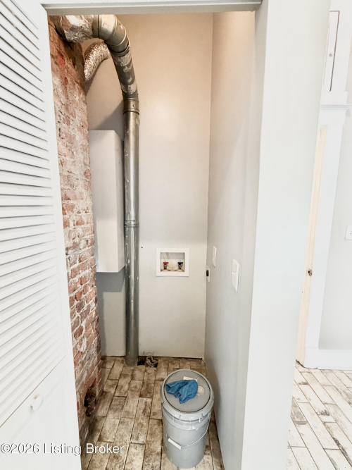 Listing Image 21