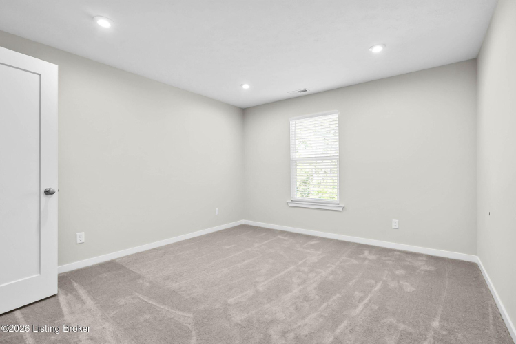 Listing Image 33