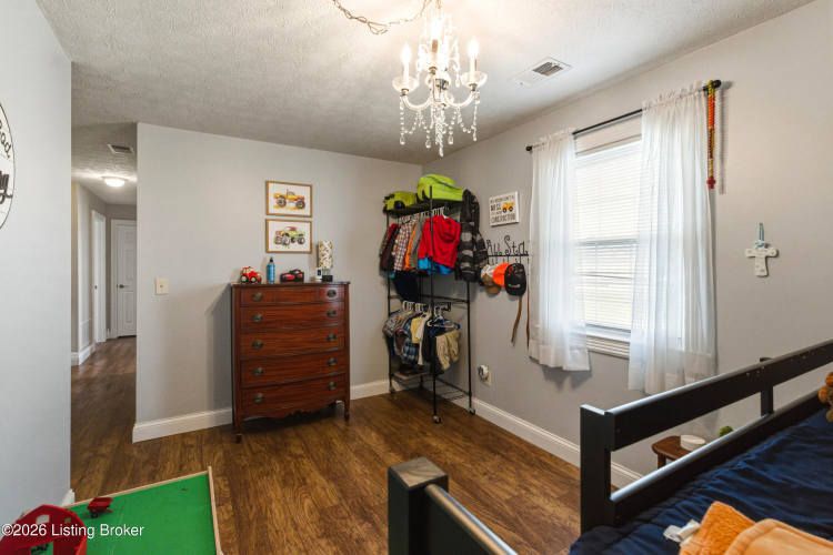 Listing Image 37