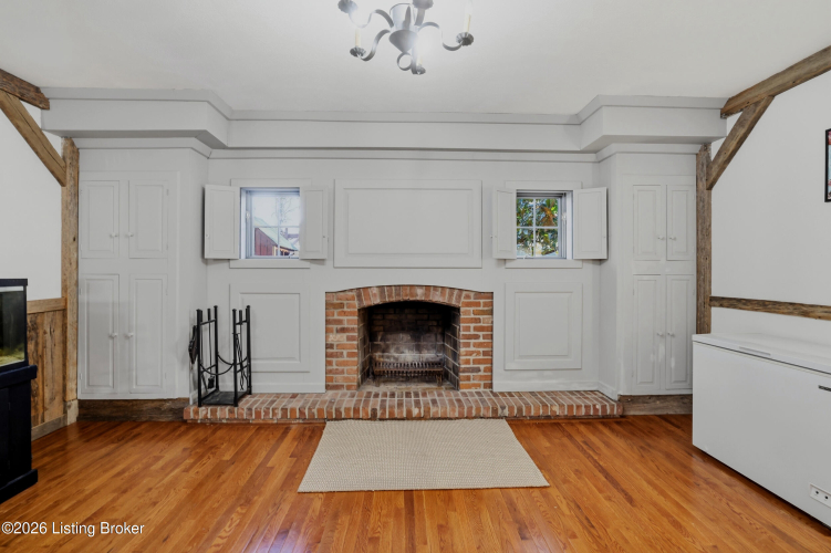Listing Image 14