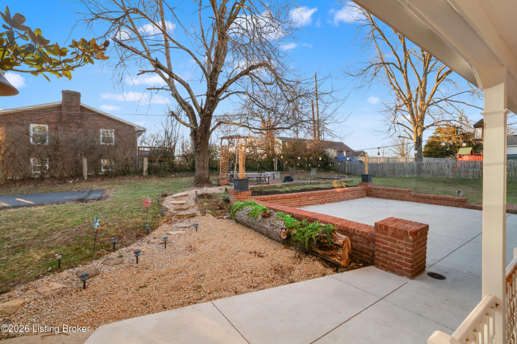 Listing Image 5