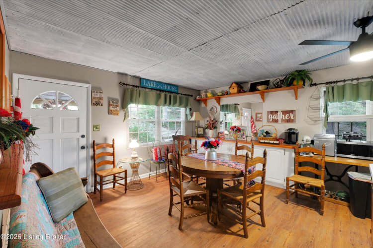 Listing Image 15