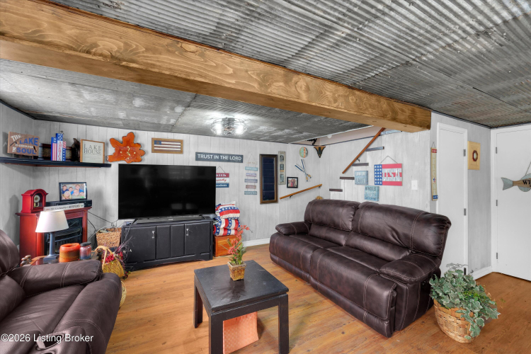 Listing Image 34