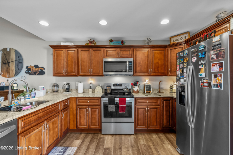 Listing Image 12