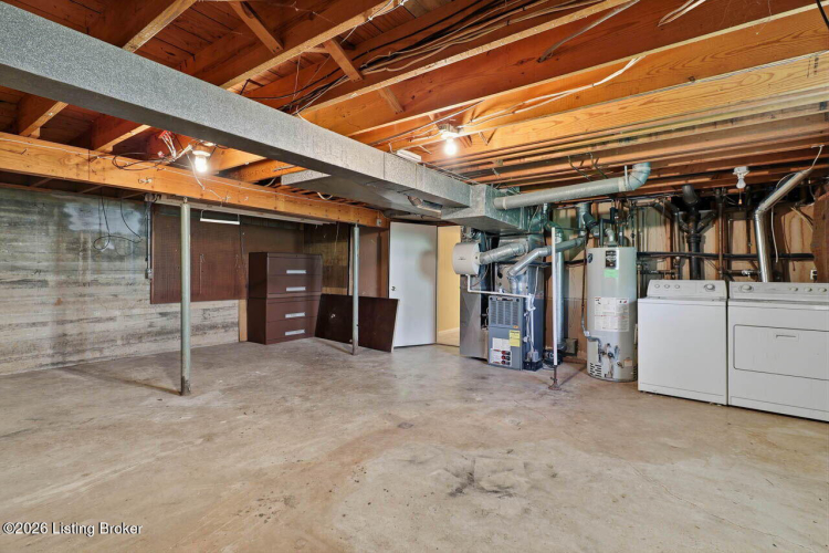 Listing Image 41