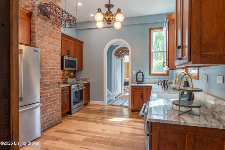 Listing Image 15