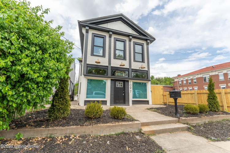 Listing Image 53