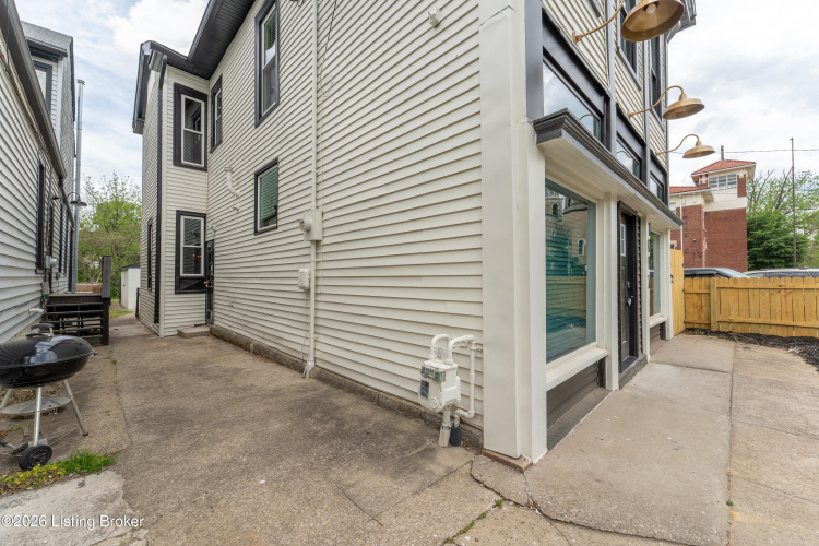 Listing Image 54