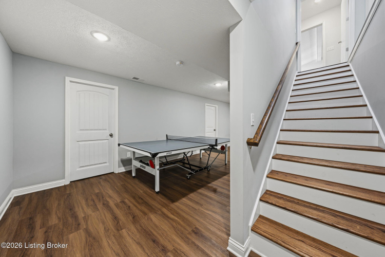 Listing Image 17