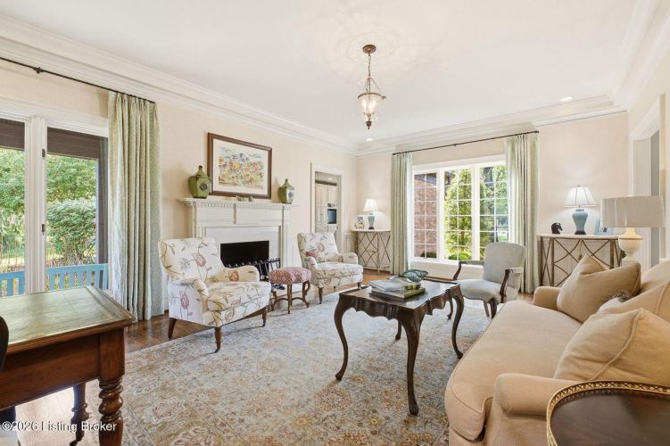 Listing Image 12