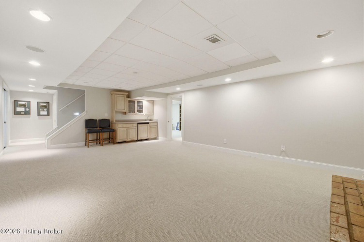 Listing Image 49