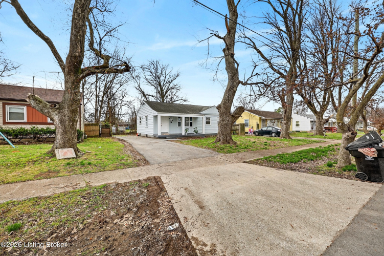 Listing Image 5